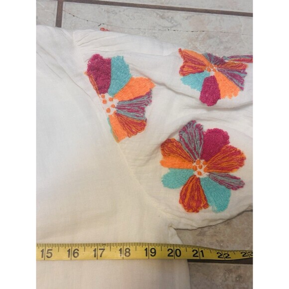 NWT THML  Women Size S White Embroidered Floral Puff Sleeve Blouse Bohemian - Picture 6 of 10